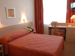 Rostov-na-Donu hotel guestroom